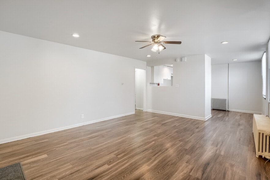 More Photos Of 493-495 Fulton St, Aurora Apartments For Sale