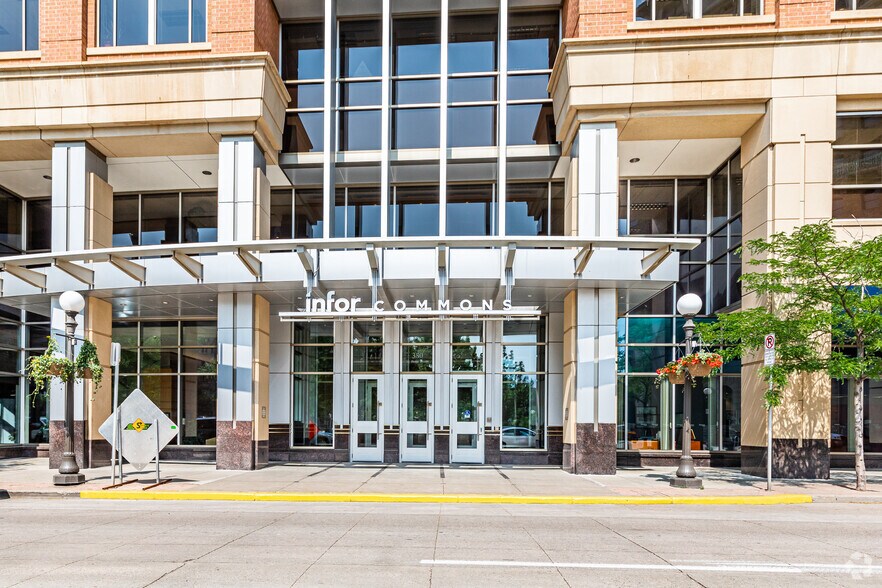 More Photos Of 380-388 Saint Peter St, Saint Paul Office For Lease