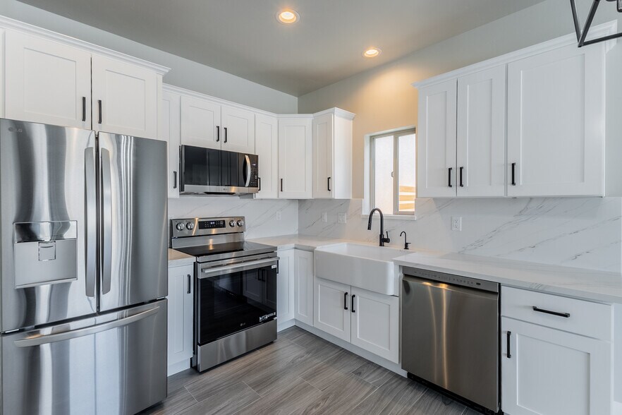 More Photos Of 2786 McCulloch N blvd, Lake Havasu City Multifamily For Sale