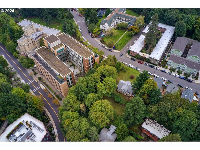 More Photos Of 909 SW Gaines St, Portland Land For Sale