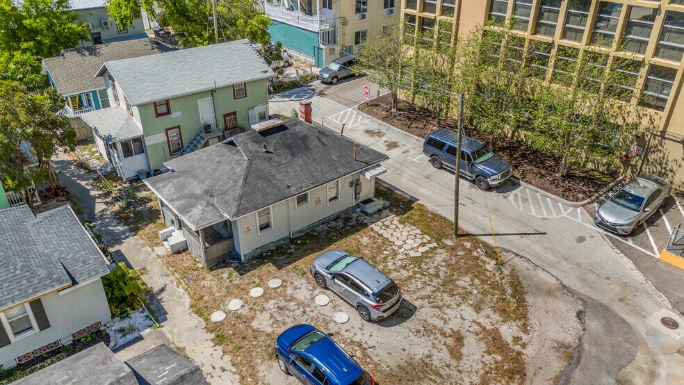 More Photos Of 7 Rhoda Ct S, Saint Petersburg Specialty For Sale