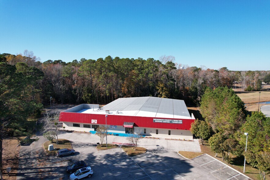 More Photos Of 630 Village Rd, Shallotte Bowling Alley For Sale