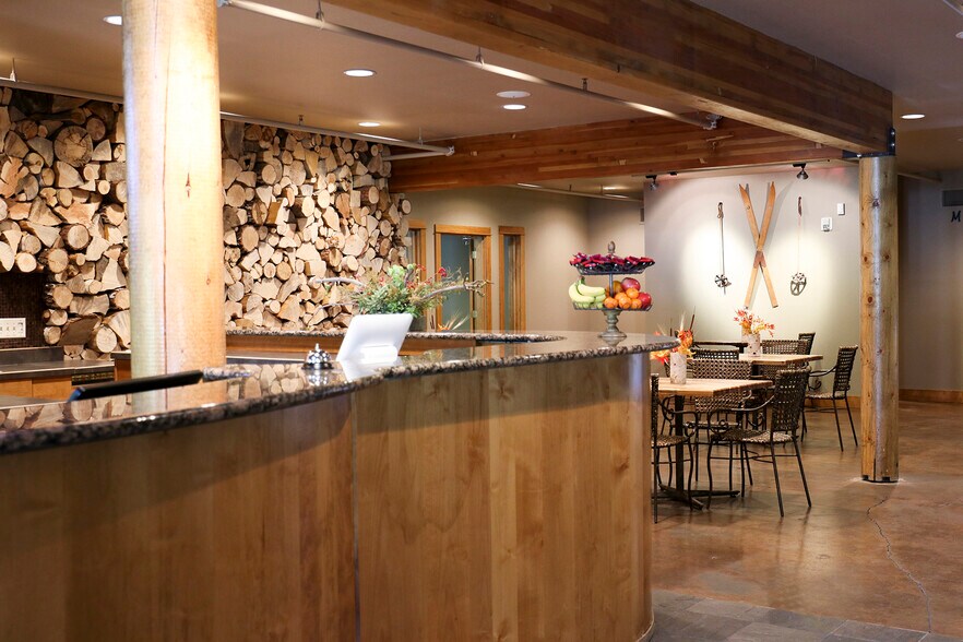 More Photos Of 18135 Cottonwood Rd, Sunriver General Retail For Sale