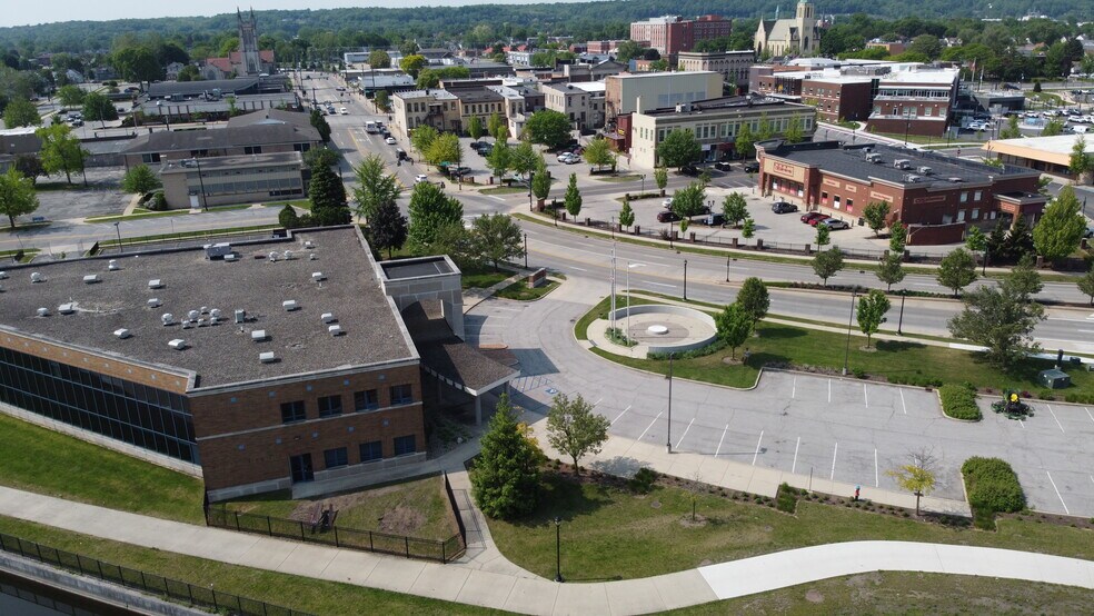 More Photos Of 200 N Church St, Mishawaka Office For Lease