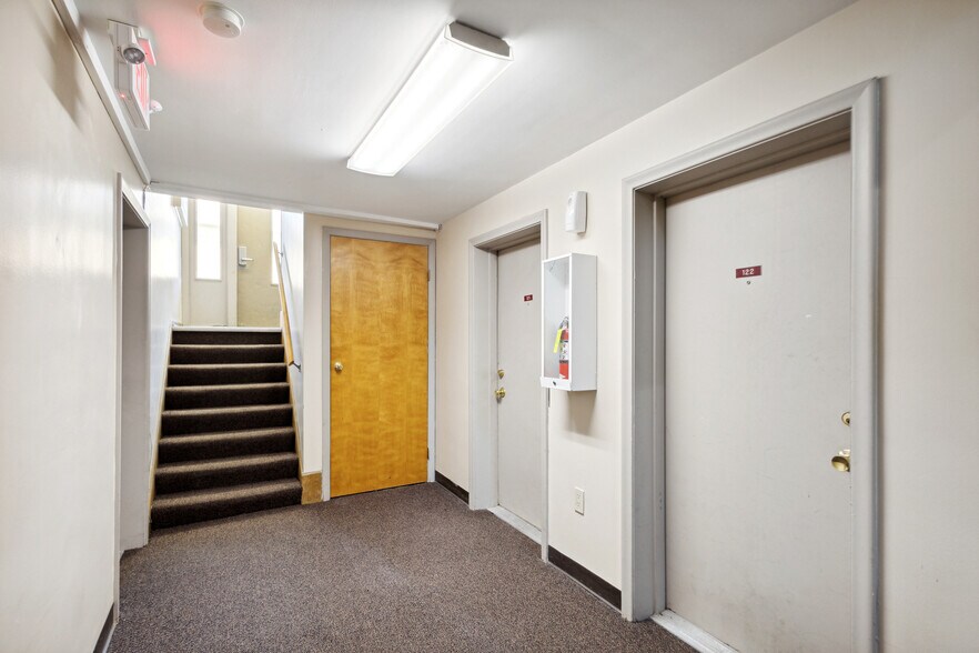 More Photos Of 144-224 Highland Ave, East Lansing Apartments For Sale