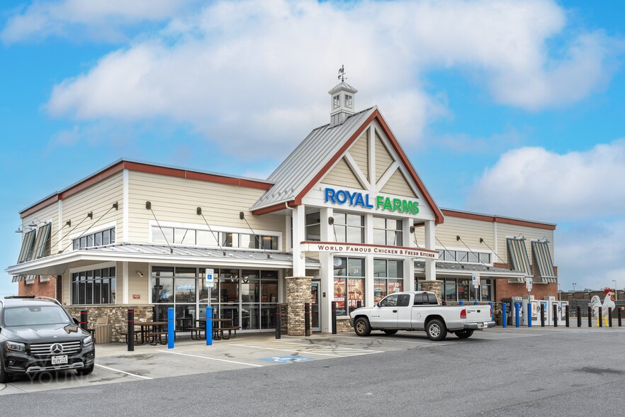 Primary Photo Of 29 Grapevine Rd, Martinsburg Convenience Store For Sale