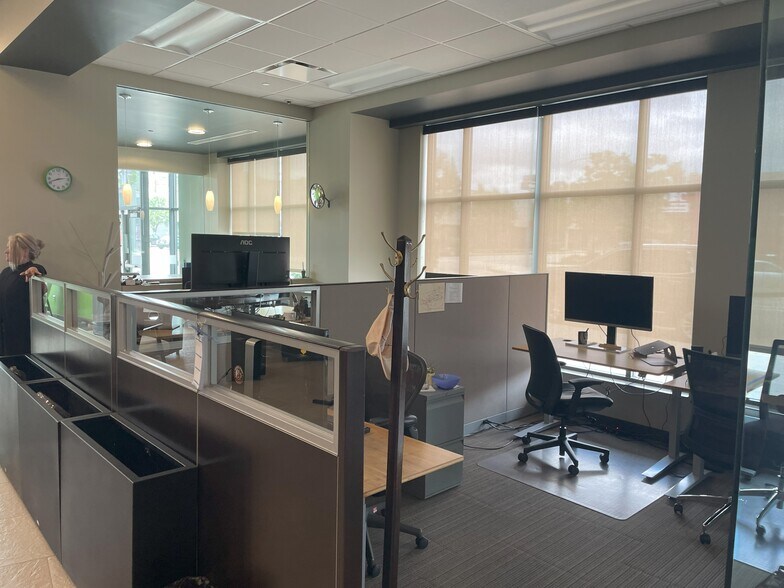 More Photos Of 1317 Q St, Lincoln Parking Garage For Lease