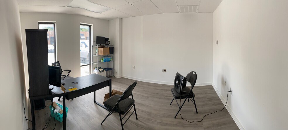 More Photos Of 7335 Cross County Rd, Charleston Light Distribution For Lease