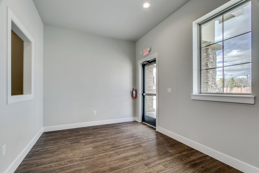 More Photos Of 360 Rufe Snow Dr, Keller Office For Lease