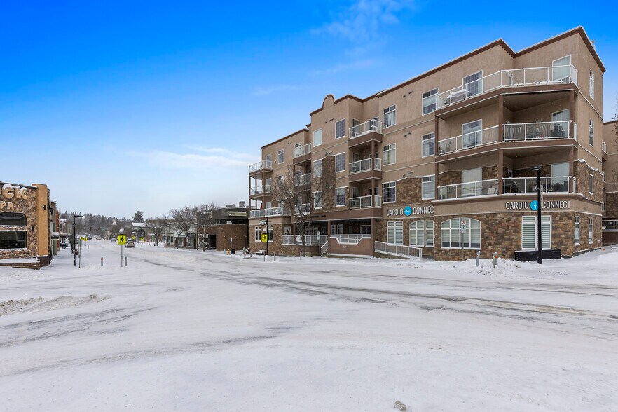 More Photos Of St Thomas St, St. Albert Apartments For Sale