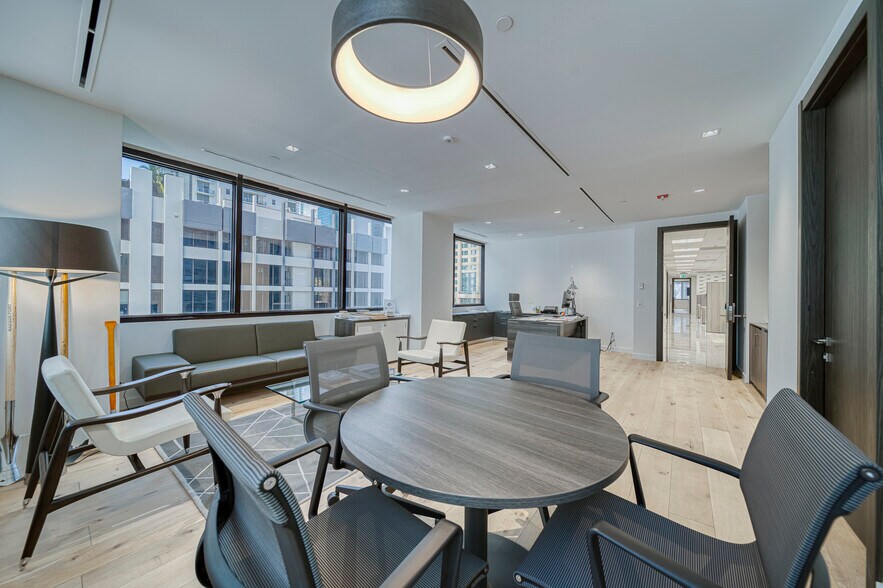 More Photos Of 1200 Brickell Ave, Miami Office For Lease