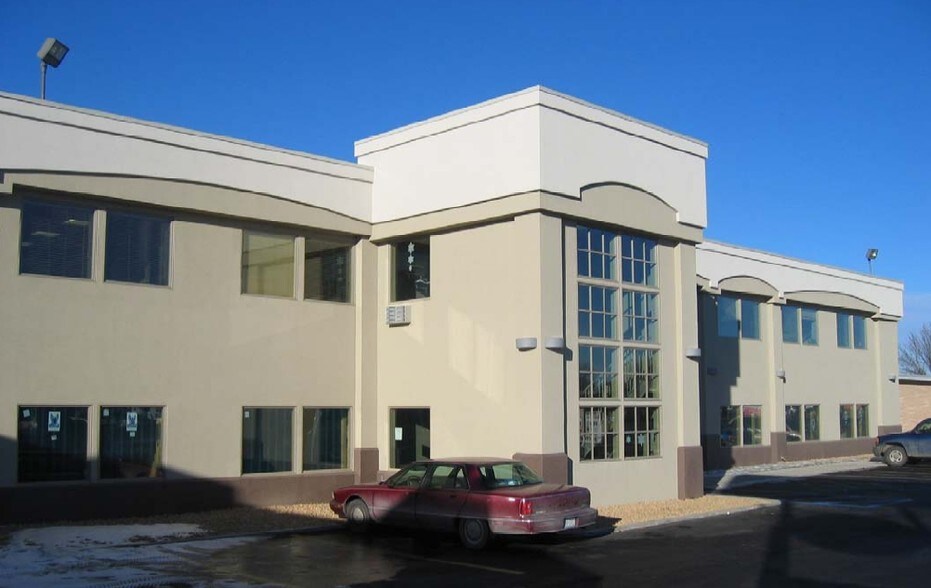 More Photos Of 2537 University Dr S, Fargo Office For Sale