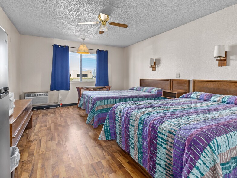 More Photos Of 1805 Westland Rd, Cheyenne Hotel For Sale