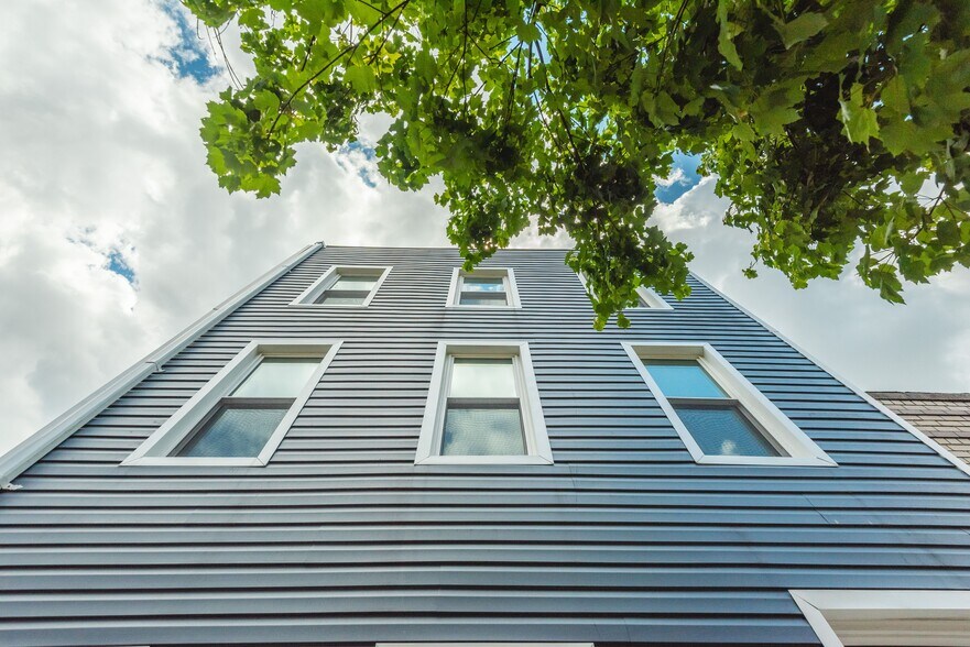 More Photos Of 76 Java St, Brooklyn Apartments For Sale