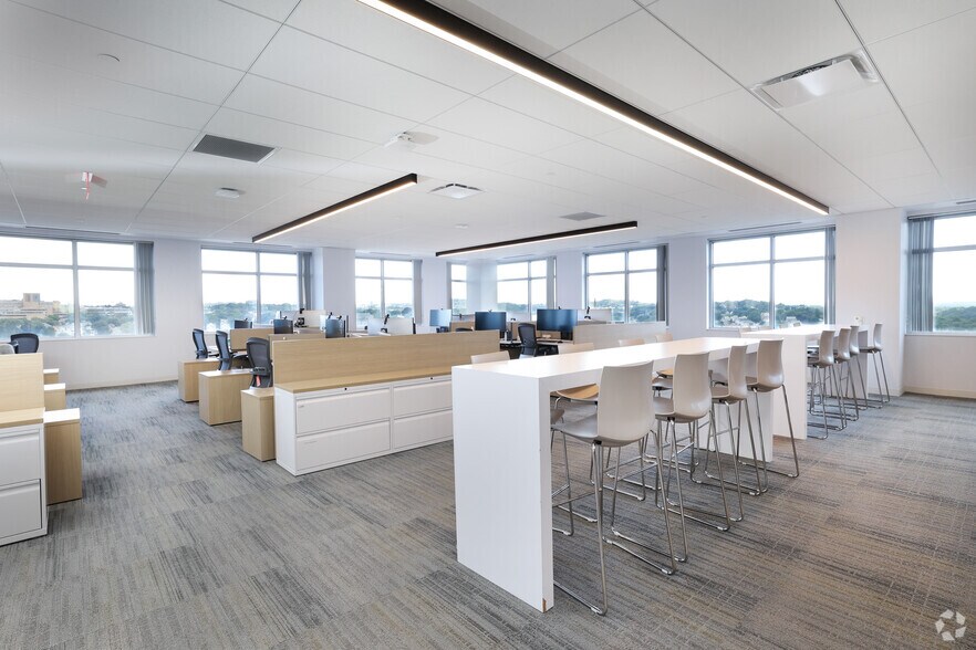 More Photos Of 20 Guest St, Brighton Office For Sale