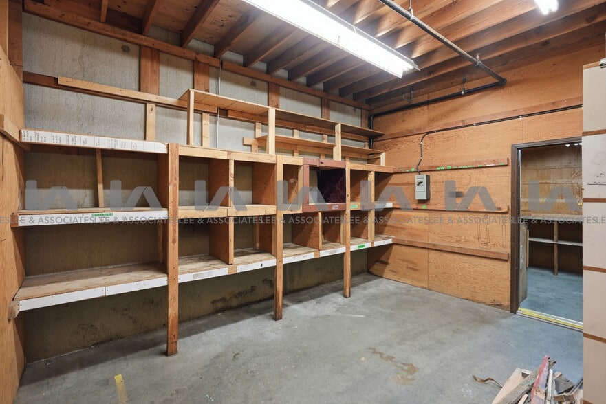 More Photos Of 18788 96th Ave, Surrey Warehouse For Lease