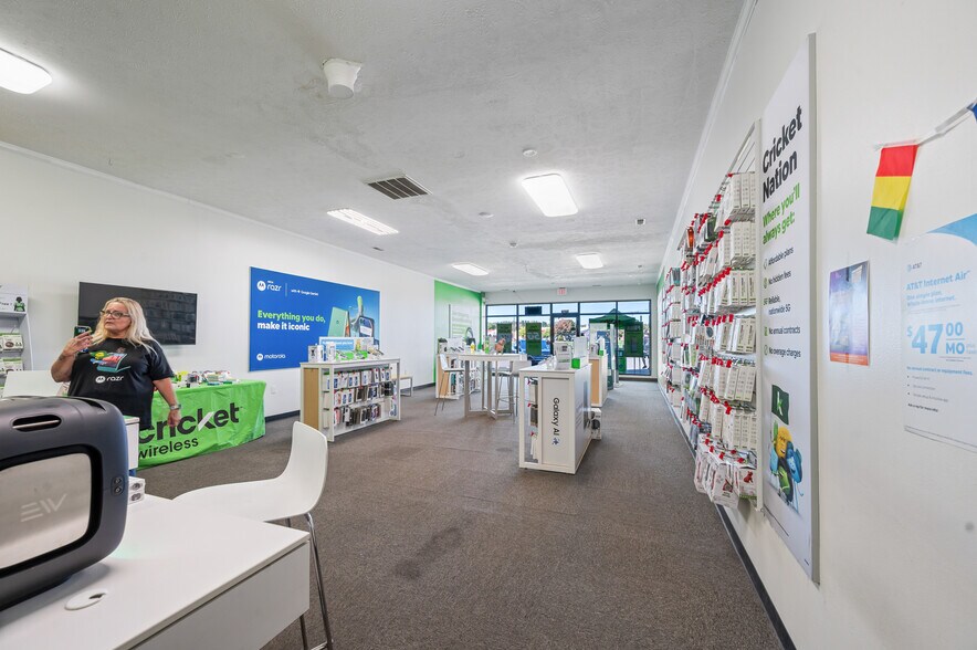 More Photos Of 8826 34 Rd, Cadillac Storefront For Sale