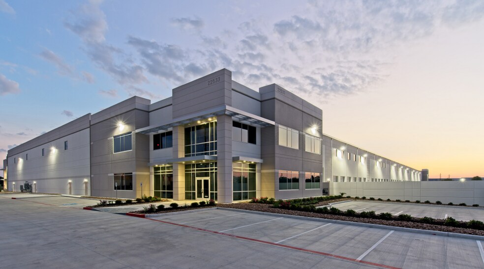 Primary Photo Of 22533 NW Lake Dr, Houston Warehouse For Lease