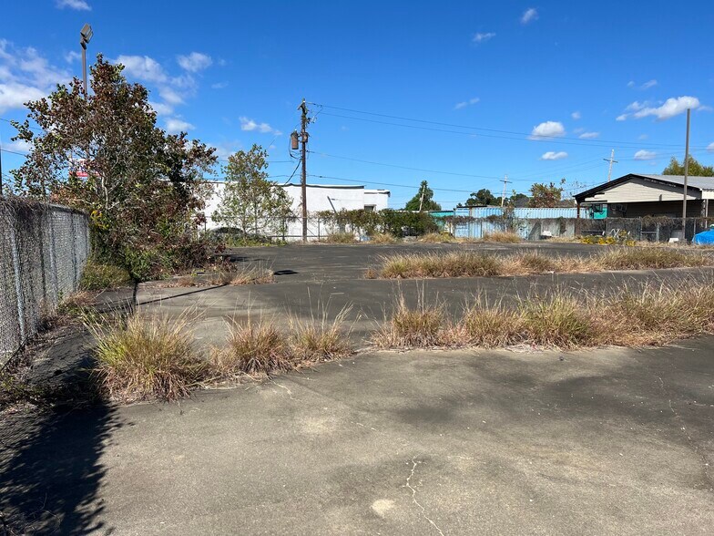 More Photos Of 7431 Saint Bernard Hwy, Arabi Land For Sale