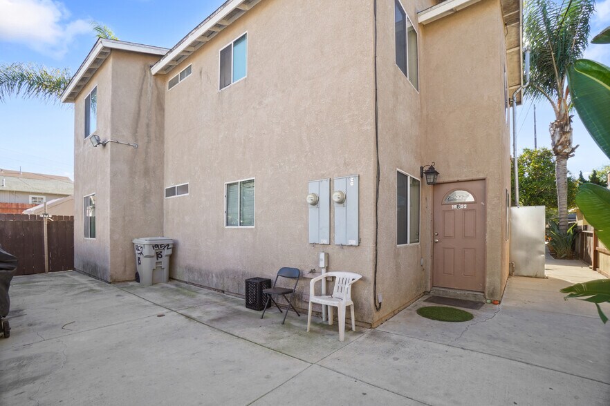 More Photos Of 1952-54 Irving Ave, San Diego Apartments For Sale