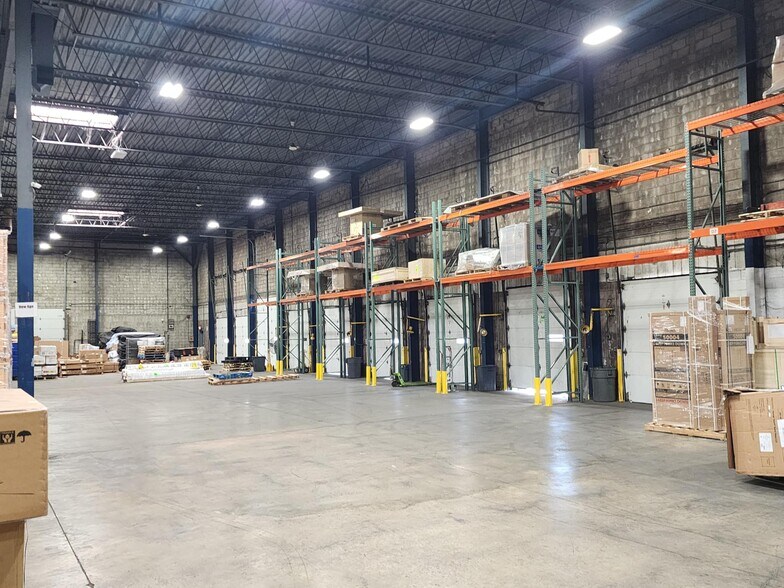 More Photos Of 70 Newfield Ave, Edison Warehouse For Lease