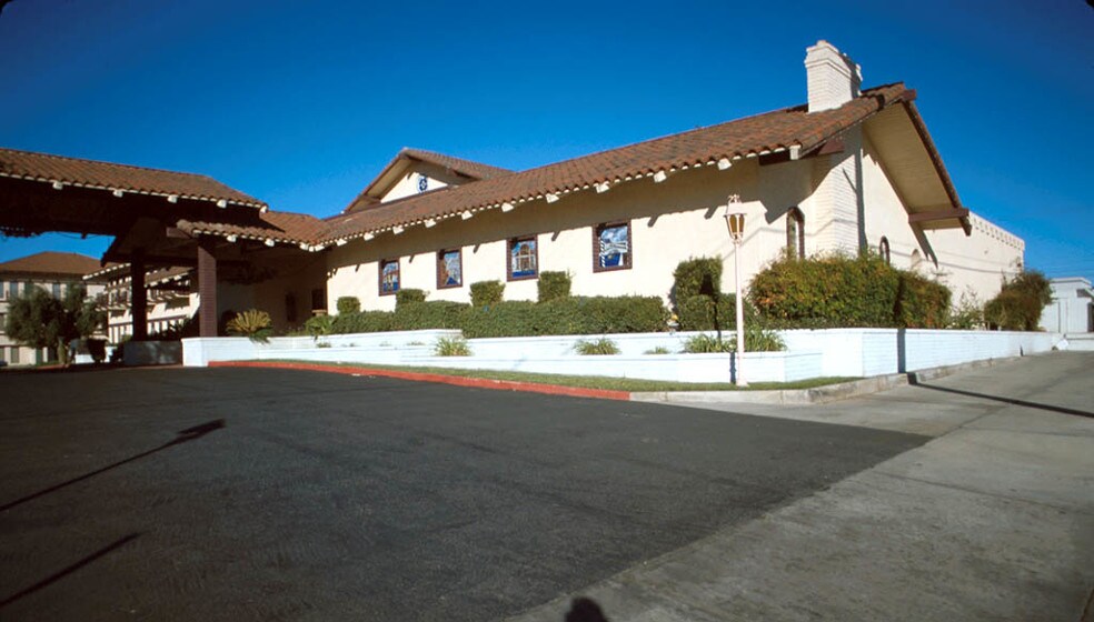 More Photos Of 16689 Foothill Blvd, Fontana Office For Lease