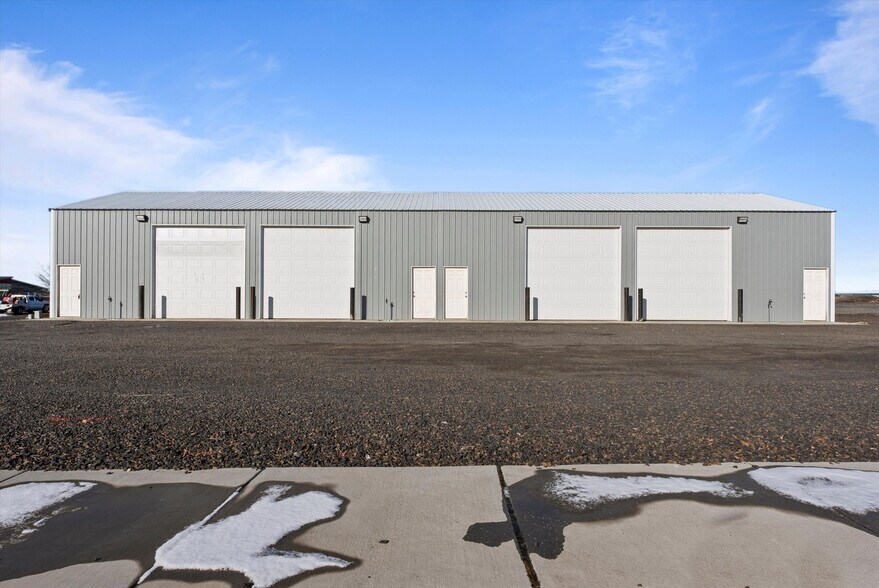 More Photos Of 221 Hamilton Rd, Moses Lake Warehouse For Lease