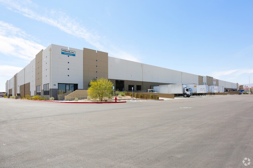 More Photos Of 7015 Corporate Plaza Dr, Las Vegas Flex For Lease