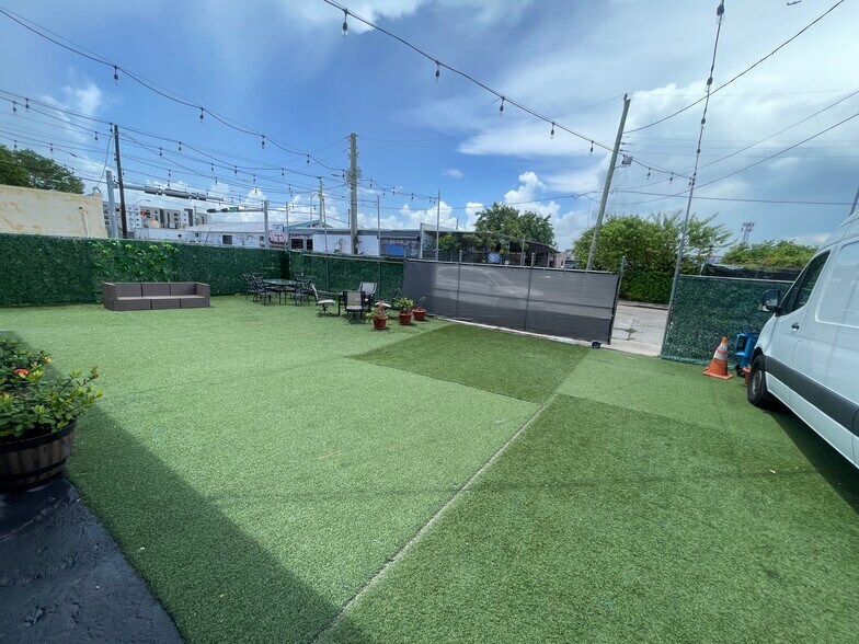 More Photos Of 676 NW 23rd St, Miami Warehouse For Lease