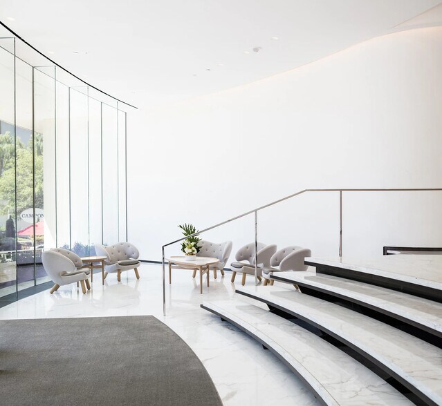 More Photos Of 600 New Hampshire Ave NW, Washington Office For Sale