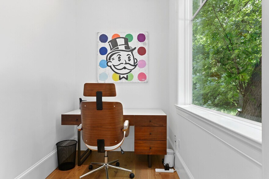 More Photos Of 152 Bedford Rd, Katonah Storefront Retail Office For Lease