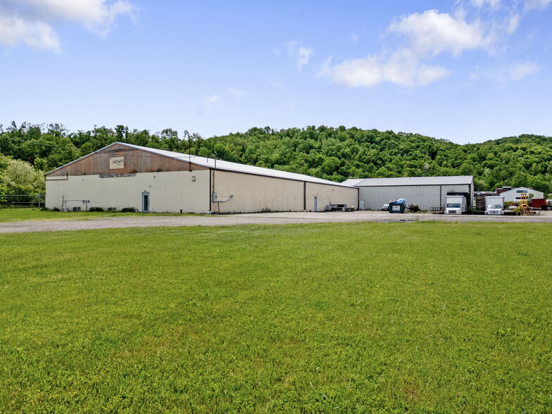 Primary Photo Of 2344 Larson Rd SE, Gnadenhutten Industrial For Sale