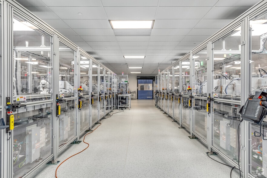 More Photos Of 4931 Executive Ct S, Frederick Unknown For Lease