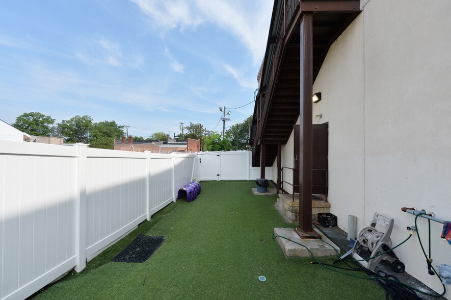 More Photos Of 85-A Walnut St, Montclair Storefront Retail Office For Sale