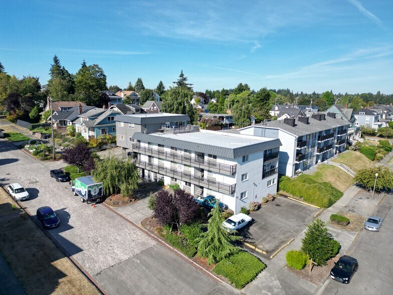 More Photos Of 1002 N J St, Tacoma Apartments For Sale