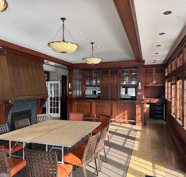 More Photos Of 18 Lake Dr, Mountain Lakes Lodge Meeting Hall For Lease