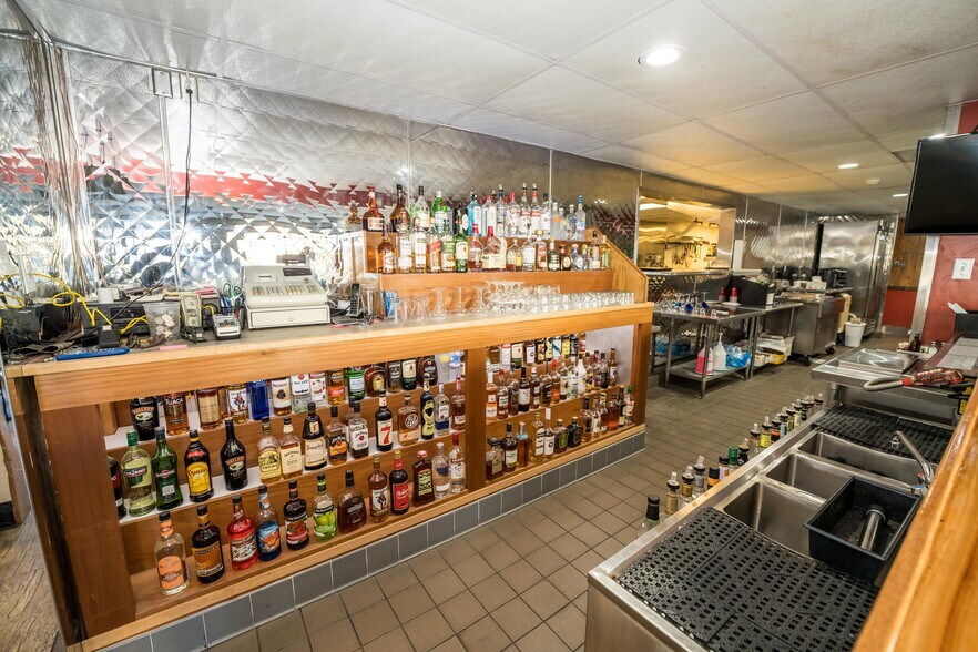 More Photos Of 850 Quintana Rd, Morro Bay Restaurant For Sale