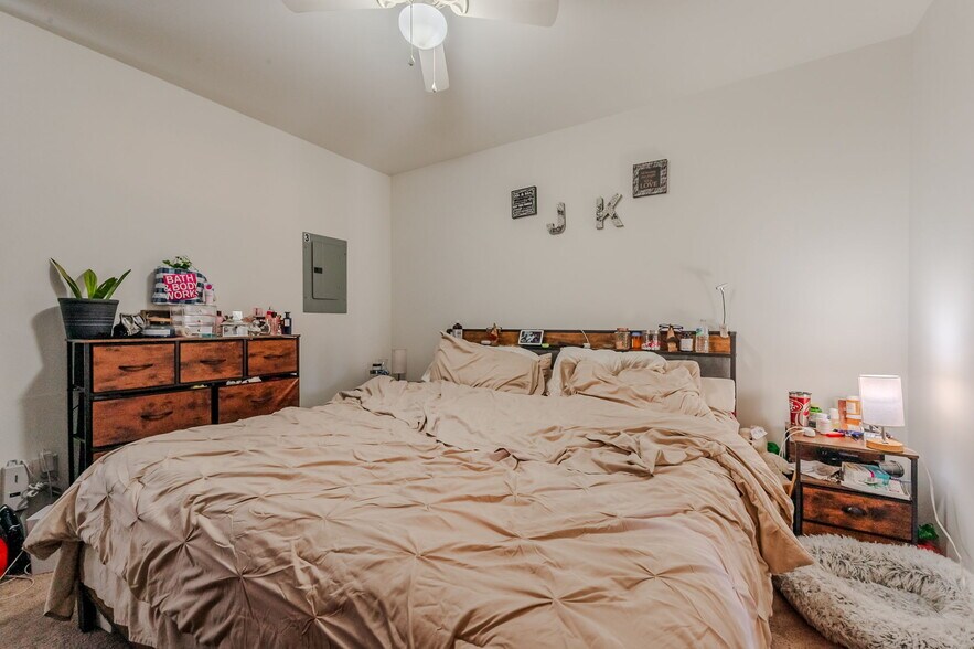 More Photos Of 28420 Delaware Ave, Millsboro Apartments For Sale