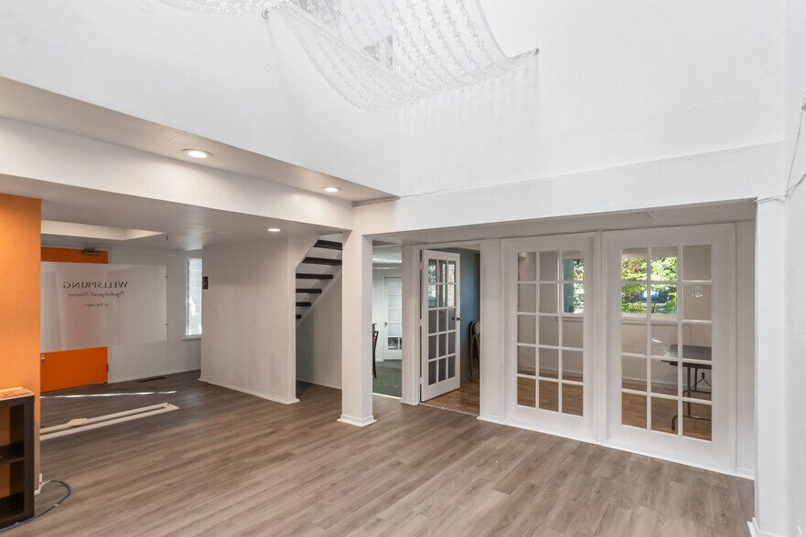 More Photos Of 451 N Shoreline Blvd, Mountain View Medical For Sale