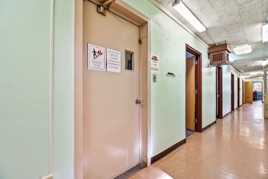 More Photos Of 8231 S South Shore Dr, Chicago Schools For Sale