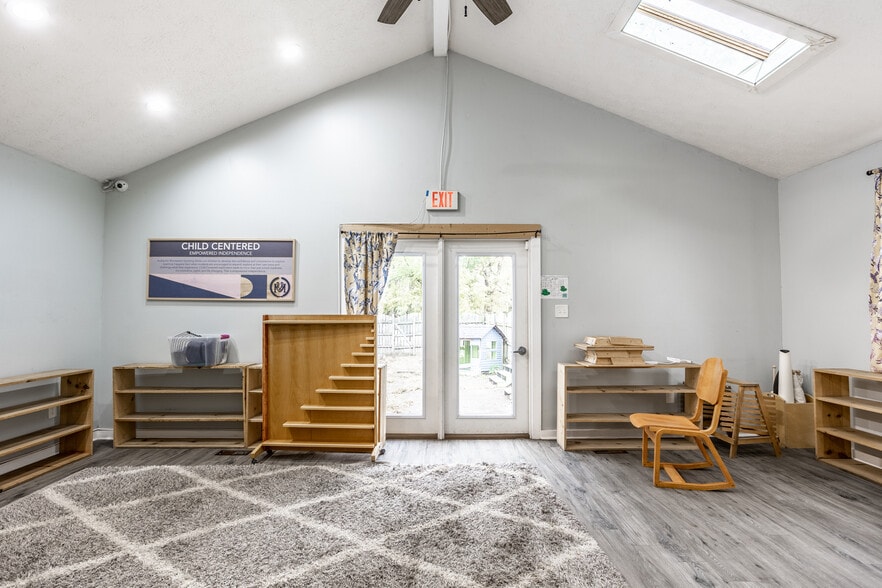 More Photos Of 7507 Michigan Rd, Indianapolis Daycare Center For Sale