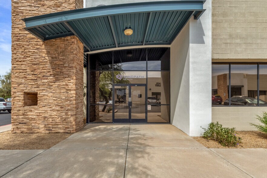 More Photos Of 70 N McClintock Dr, Chandler Medical For Sale