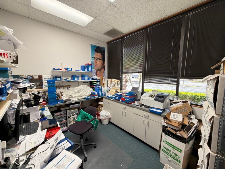 More Photos Of 107 Kingsway Rd, Brandon Medical For Sale