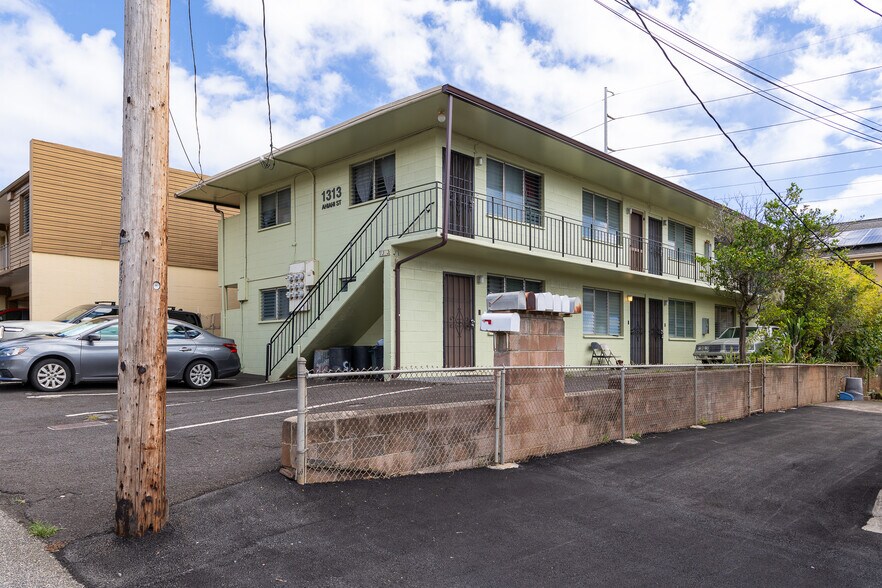 More Photos Of 1313 Ahiahi St, Honolulu Apartments For Sale