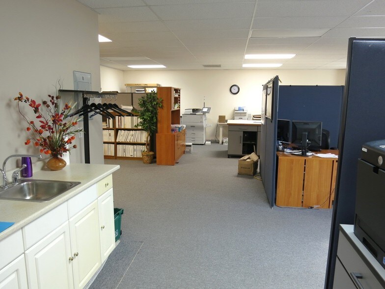 More Photos Of 1800 4th St, Marysville Office For Lease