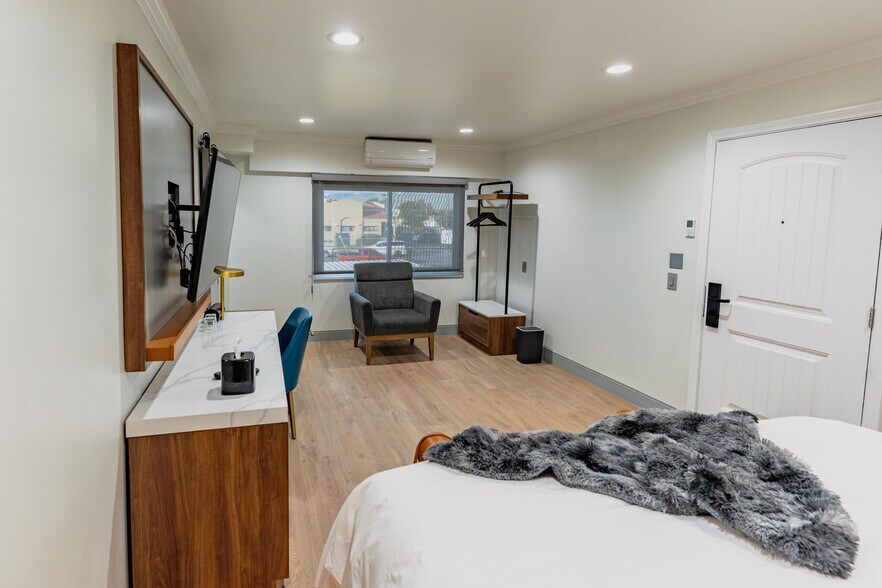 More Photos Of 1107 N Broadway, Santa Maria Hotel For Sale