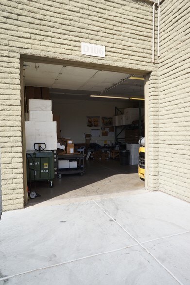 More Photos Of 7750 E Redfield Dr, Scottsdale Distribution For Lease