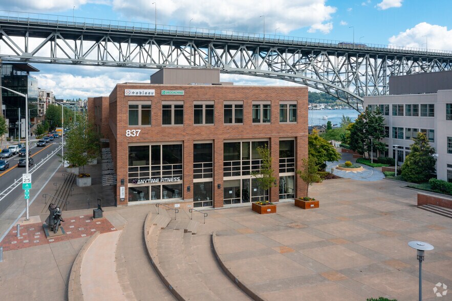 More Photos Of 837 N 34th St, Seattle Coworking Space