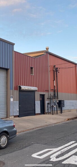 More Photos Of 147 Wayne St, Staten Island Warehouse For Lease