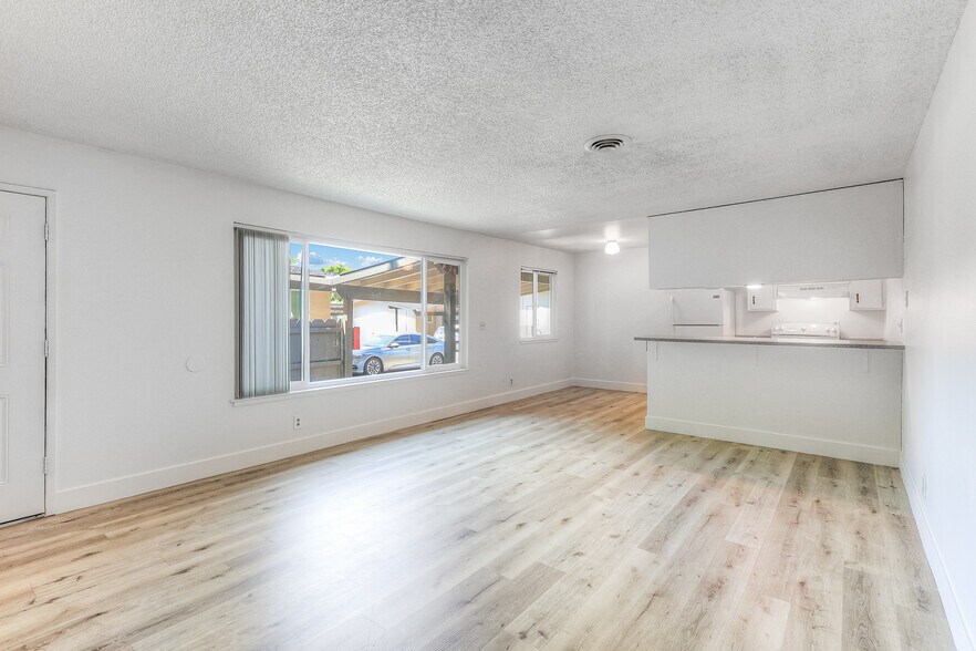 More Photos Of 1445 W 3rd St, Chico Apartments For Sale